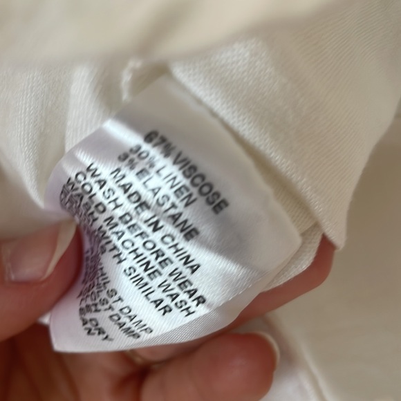 White wrap top by The Fated size 4 - Picture 7 of 7